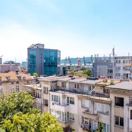 דירה Train Station Flat With Port View *