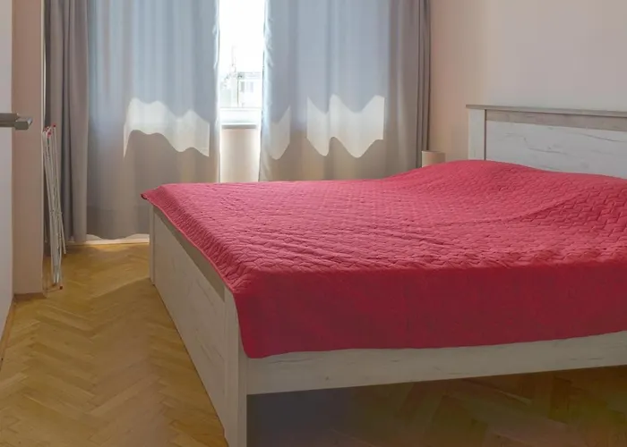 Appartement Train Station Flat With Port View *